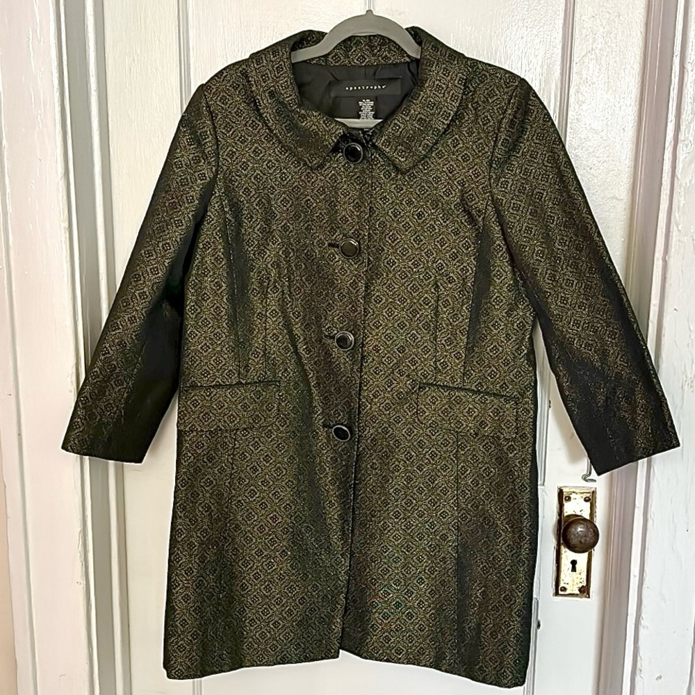 Apostrophe Black and Gold Coat